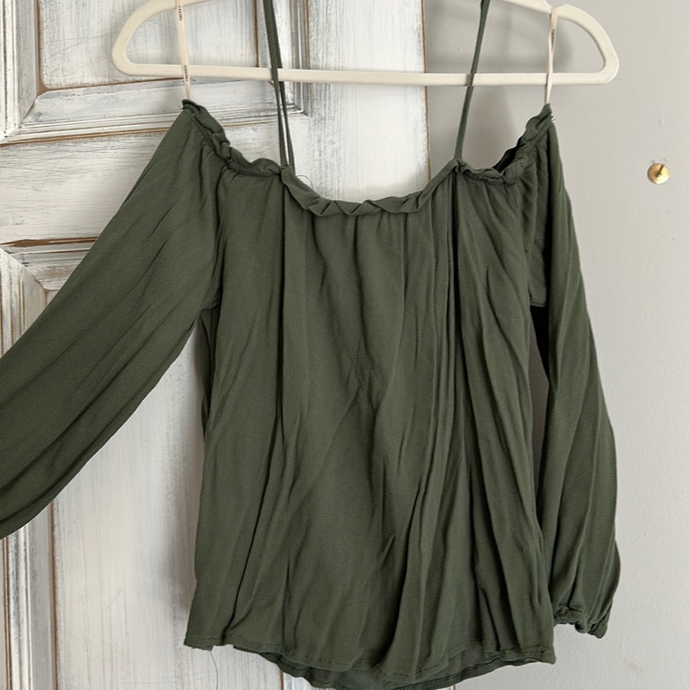 Forever 21 Off the Shoulder Top